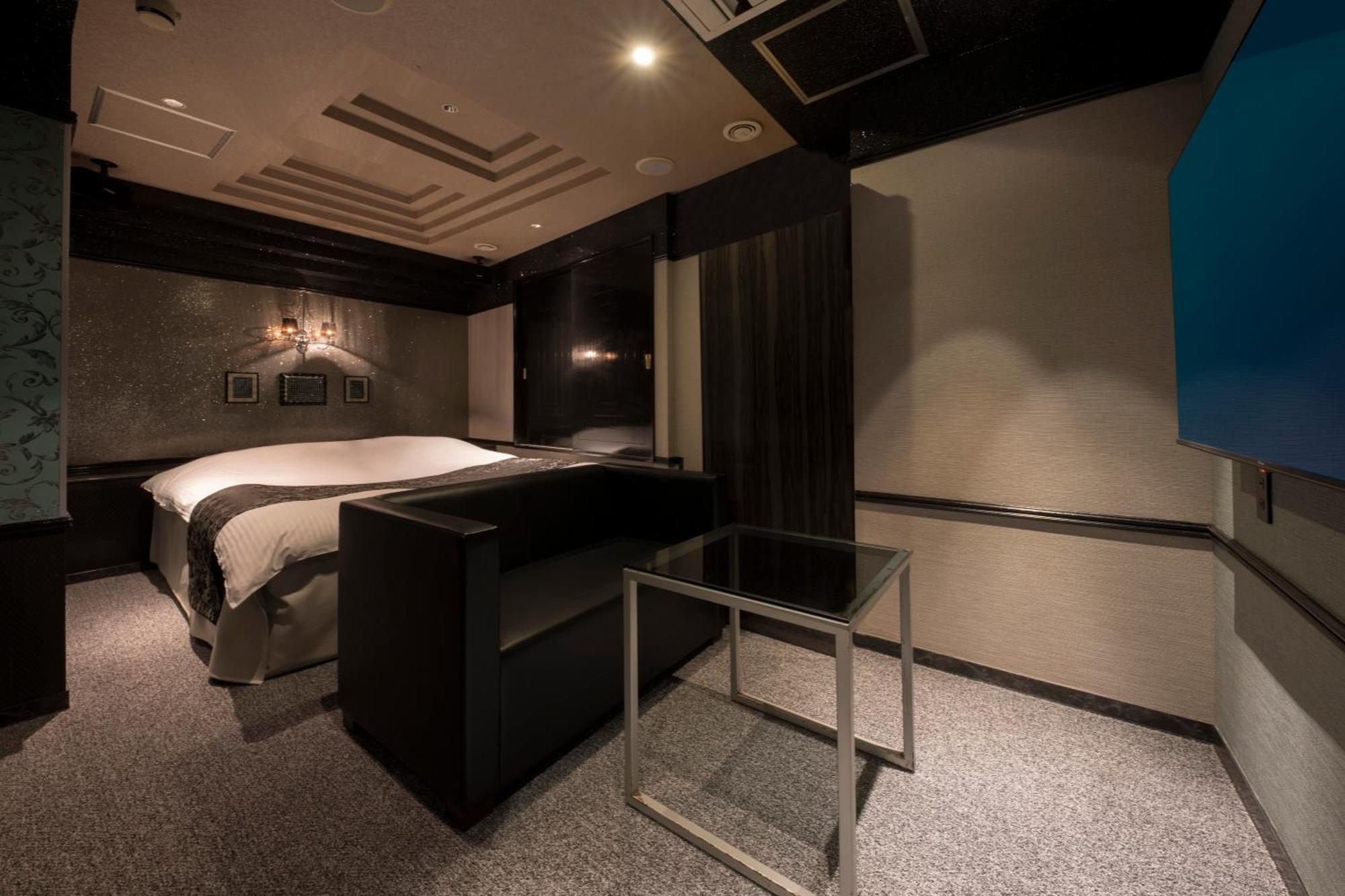 ホテル ジェムジェム 十三 (Adults Only) Osaca Exterior foto