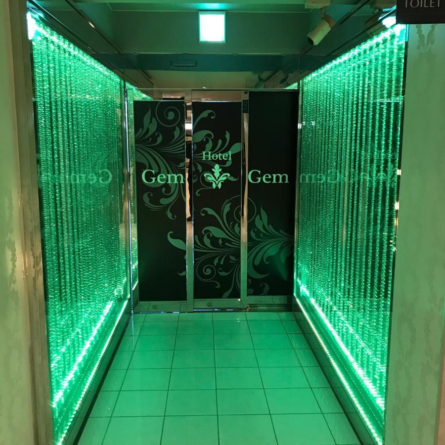 ホテル ジェムジェム 十三 (Adults Only) Osaca Exterior foto